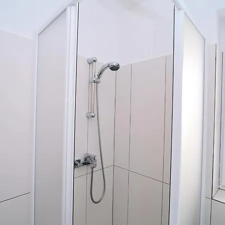Haus Zora Ferienwohung 4 * Moscenicka Draga