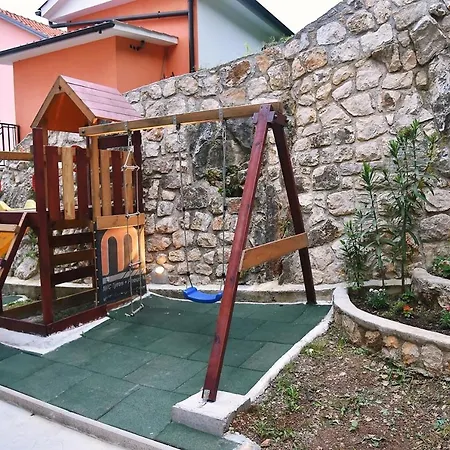 Haus Zora Ferienwohung 4 * Moscenicka Draga